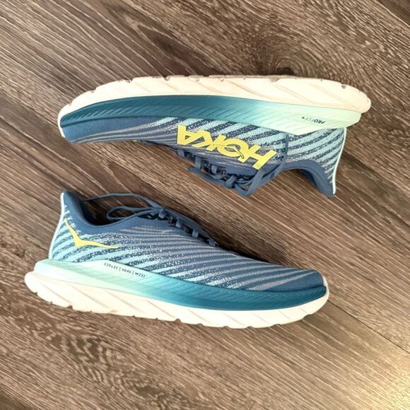 Hoka Mach 5